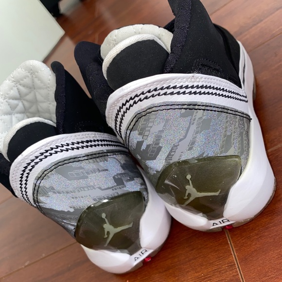 AIR JORDAN 22 RETRO COUNTDOWN PACK - Picture 3 of 4